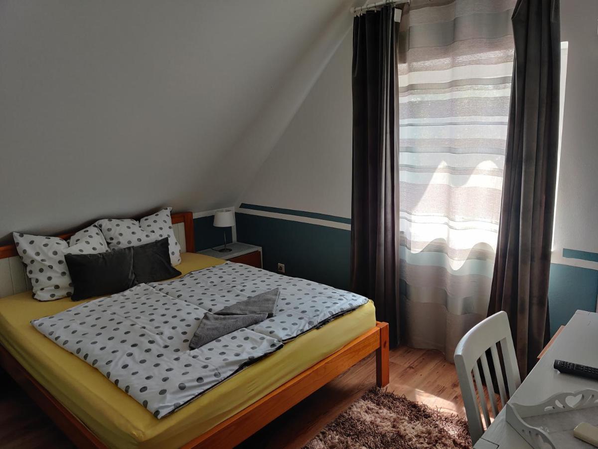 Villa Italia Guest House Siófok Eksteriør bilde