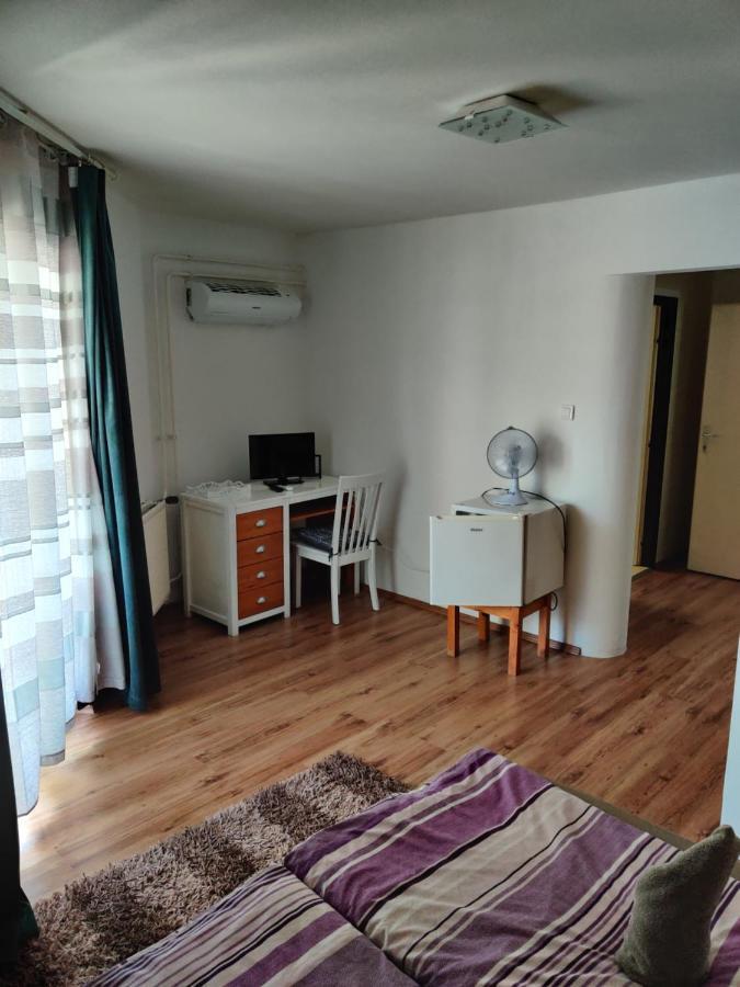 Villa Italia Guest House Siófok Eksteriør bilde