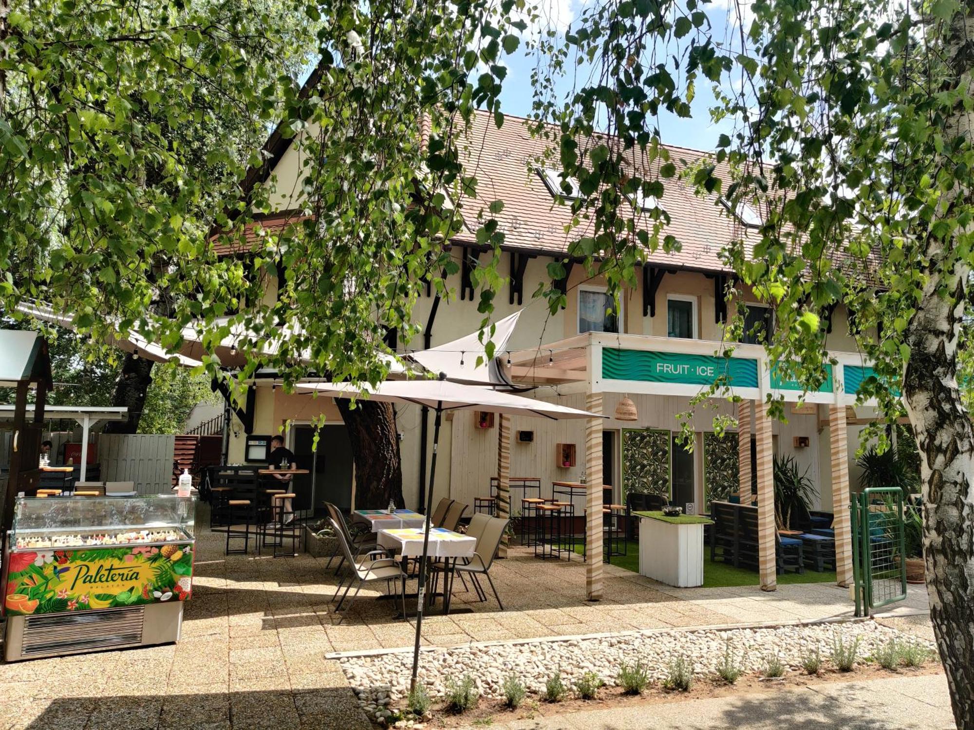 Villa Italia Guest House Siófok Eksteriør bilde